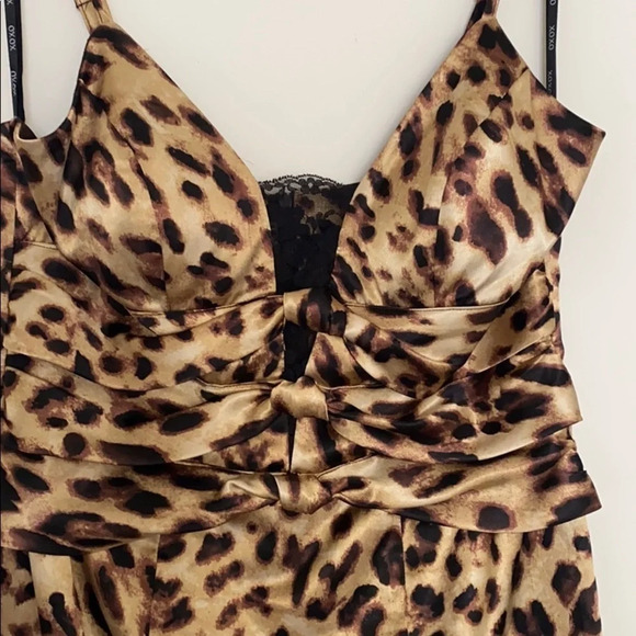XOXO junior animal print midi dress size 9/10 - Picture 2 of 12